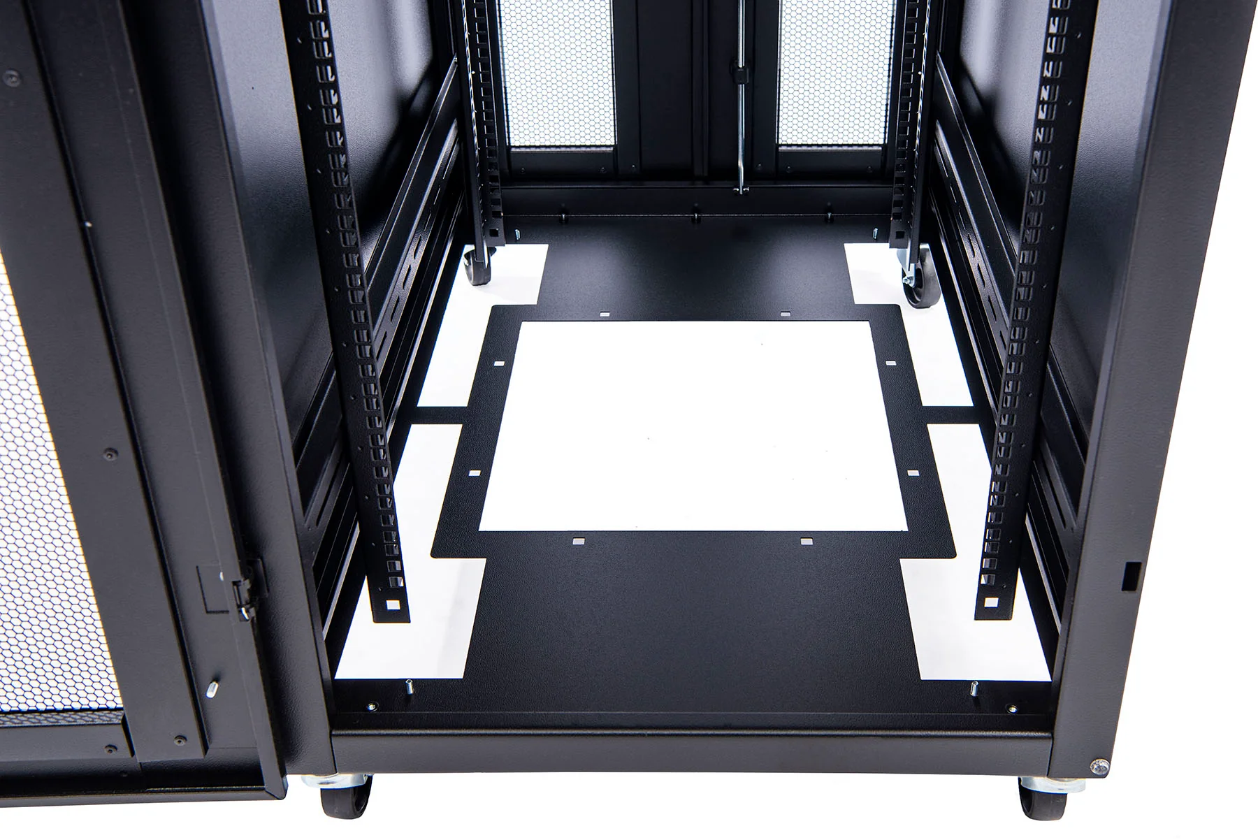 NSR Server Rack - Image 10